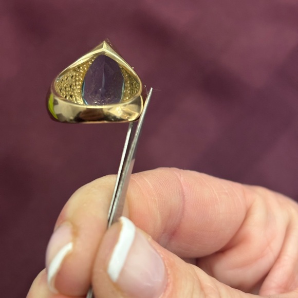 Blue Topaz 14KT gold stunning ring with diamonds - Picture 5 of 9